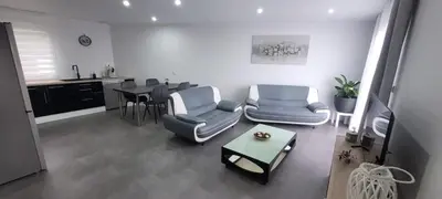 Coin salon dans l'établissement Maison confortable à Casson, 60 m², bien équipée
