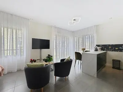 Cuisine ou kitchenette dans l'établissement Studio moderne Thouaré sur Loire