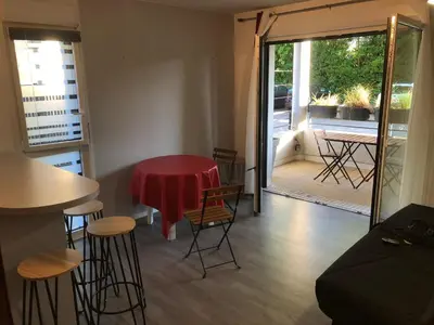 Coin salon dans l'établissement Appartement touristique Clisson gare