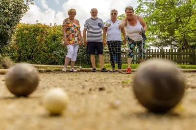 Clients de l'établissement Camping Ushuaïa Villages Le Parc de la Grève