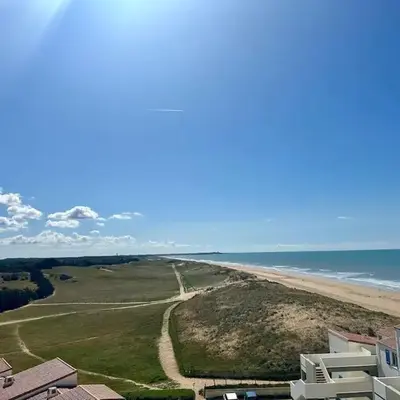 Pieds dans l'eau vue mer