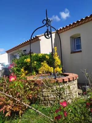 Jardin de l'établissement 2 pas de la mer