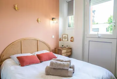 Un ou plusieurs lits dans un hébergement de l'établissement Le Haras du Parc - T3 Unique & Bucolic