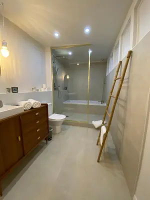 Salle de bains dans l'établissement Sous les étoiles de Paimboeuf