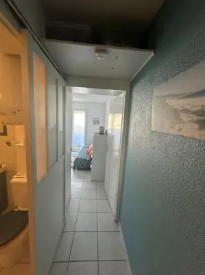 Salle de bains dans l'établissement Petit Cocon près de la grande plage