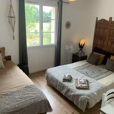 Chambre d'hôtes Sous Les Grands Chênes NOMADE