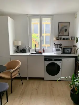 Cuisine ou kitchenette dans l'établissement Studio île de Nantes