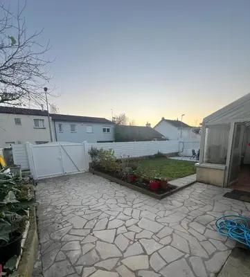 Jardin de l'établissement Nantes Maison entière 5 lits La Coulée