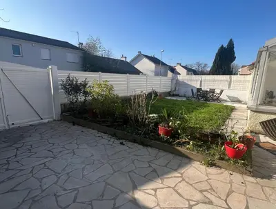 Jardin de l'établissement Nantes Maison entière 5 lits La Coulée