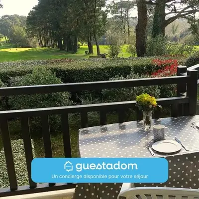 T2 cosy - vue sur le golf - proche plage