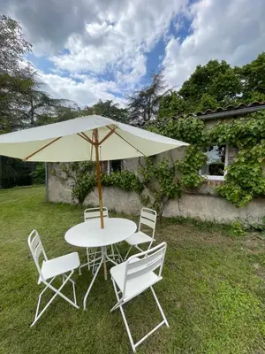 Jardin de l'établissement Gîte de la Rochejaquelein