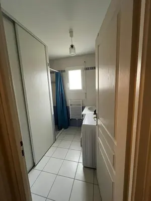 Plan de l'établissement Maison familiale de plain pied, grande cour, vélos, très bien équipée