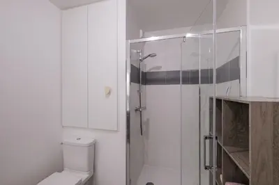 Salle de bains dans l'établissement L'Escapade pornicaise - Joli appt à Pornic