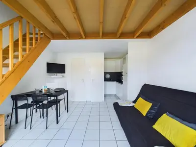 Télévision ou salle de divertissement dans l'établissement Saint-Hilaire - 350m de la plage