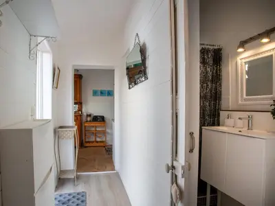 Cuisine ou kitchenette dans l'établissement Holiday Home Norecic-2 by Interhome