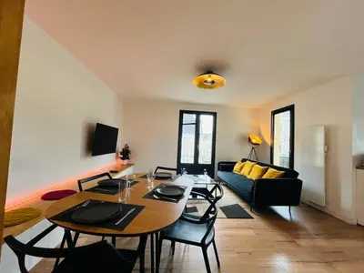 Télévision ou salle de divertissement dans l'établissement Casa Amarelo
