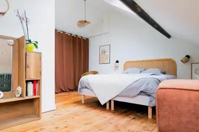 Un ou plusieurs lits dans un hébergement de l'établissement Superbe maison quartier Gare Angers 4 personnes