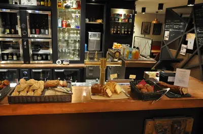 Nourriture dans l'hôtel ou à proximité