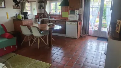 Cuisine ou kitchenette dans l'établissement la Belle Epoque