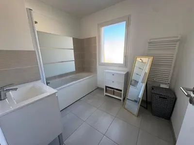 Salle de bains dans l'établissement Casa Nomana 4 chambres