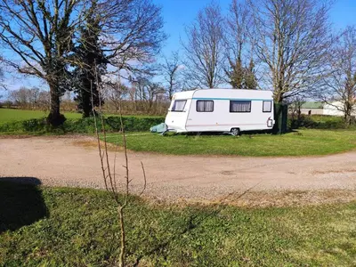 Plan de l'établissement Caravane avec spa privatif en campagne