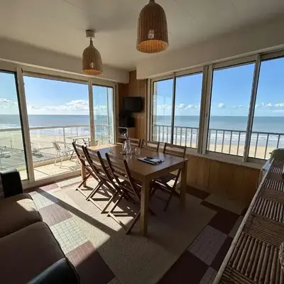 Appartement 3 pièces cabine avec balcon