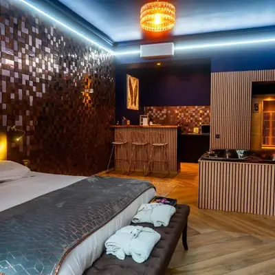 Le Voluptueux - Sauna - Jacuzzi - Centre-Ville