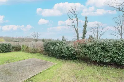 Jardin de l'établissement Maison 8 pers à 15min à pied de la plage avec jardin