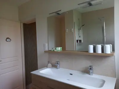 Salle de bains dans l'établissement Gite les demoiselles