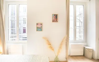 Un ou plusieurs lits dans un hébergement de l'établissement Le Bouffay - Quiet and soothing studio