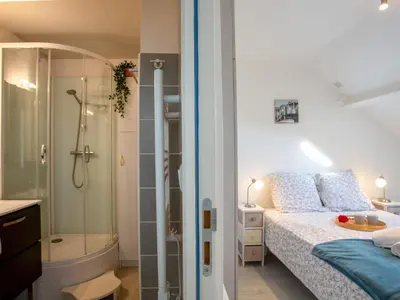 Salle de bains dans l'établissement Apartment Les Tilleuls-1 by Interhome