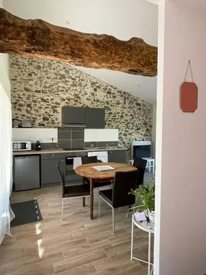 Cuisine ou kitchenette dans l'établissement Jolie maison au calme entre Nantes et la mer