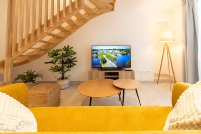 Télévision ou salle de divertissement dans l'établissement La Coquette - Charmante Maison de Sucé-sur-Erdre