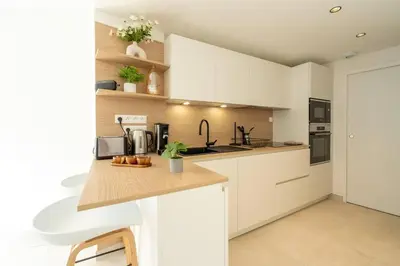Cuisine ou kitchenette dans l'établissement La Coquette - Charmante Maison de Sucé-sur-Erdre