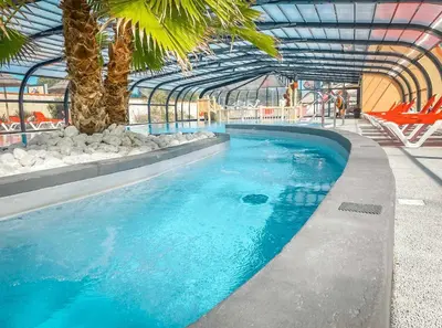 Piscine de l'établissement ZEcamping animaux acceptés club enfant espace aquatique ou située à proximité