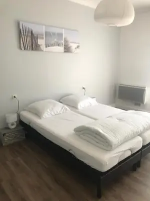 Un ou plusieurs lits dans un hébergement de l'établissement Maison de famille de 150 m2 à 15 minutes de la mer