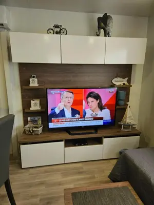 Télévision ou salle de divertissement dans l'établissement Chez Sandy et Romain