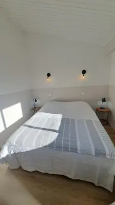 Un ou plusieurs lits dans un hébergement de l'établissement LES MUGUETS - Maison 4 chambres à 600m de la plage