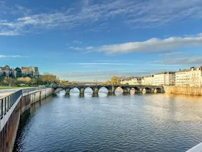 Vue sur la rivière ou le fleuve situé(e) à proximité de l'appartement