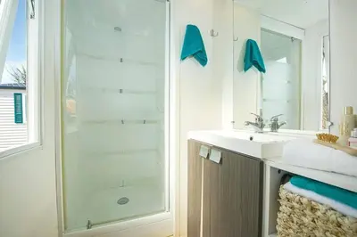 Salle de bains dans l'établissement Camping Cœur de Vendée