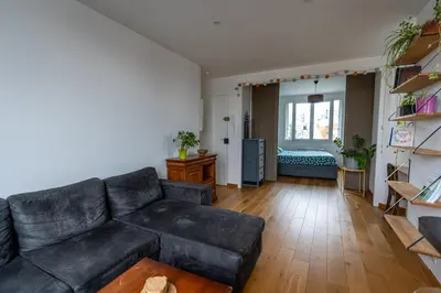 Coin salon dans l'établissement Le St Jacques 360 - CALME - WIFI Fibre Très Haut Débit - Lumineux - Proche Gare PIRMIL