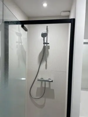 Salle de bains dans l'établissement Studio 401 - Hyper Centre - Intégralement rénové - Toutes commodités à pied