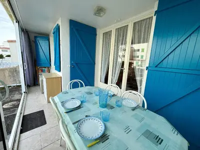 Un ou plusieurs lits dans un hébergement de l'établissement APPARTEMENT AVEC TERRASSE PROCHE PLAGE - FR-1-652-49