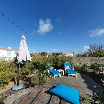 charmante maisonnette a 400m de la plage