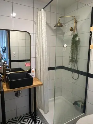 Salle de bains dans l'établissement Appt 2 pers - Hyper-centre de Nantes