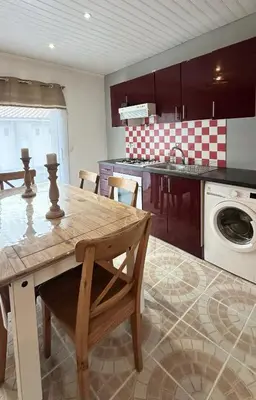 Cuisine ou kitchenette dans l'établissement Le Nid du Lac