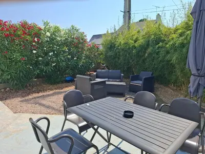 Jardin de l'établissement Maison St Marc bord de mer proche plage
