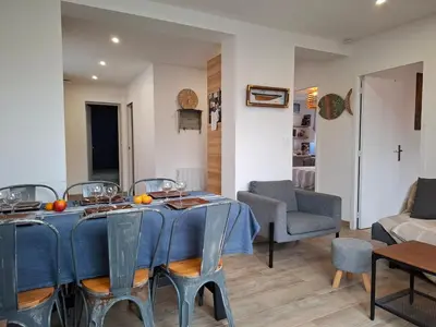 Coin salon dans l'établissement Maison St Marc bord de mer proche plage