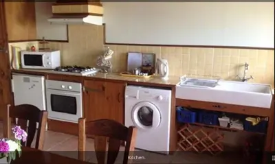 Cuisine ou kitchenette dans l'établissement Grange Cottage