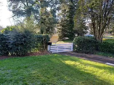Jardin de l'établissement La maison du soleil